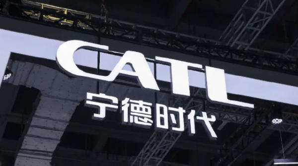 赛岳恒配资 国际金价回落+节日促销，有品牌首饰金报价重返“8字头”
